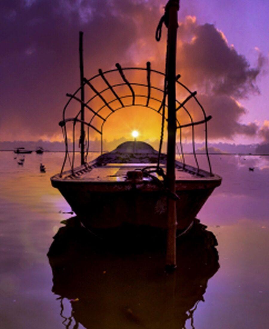 PRAYAGRAJ Large